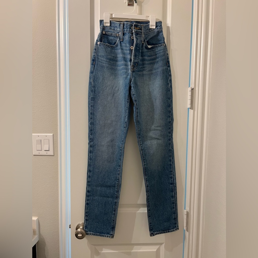 Madewell jeans, the cutest fit, amazing thick/good quality Jean material